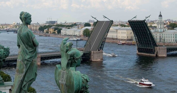 Грузоперевозки из/в Санкт-Петербург